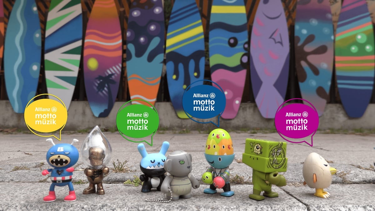 useful description of image if informative and not decoration only.