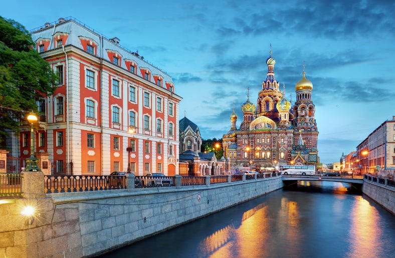 rus araba markaları